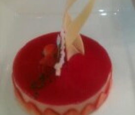 Mous strawberry cake