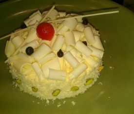 White chocolate cake
